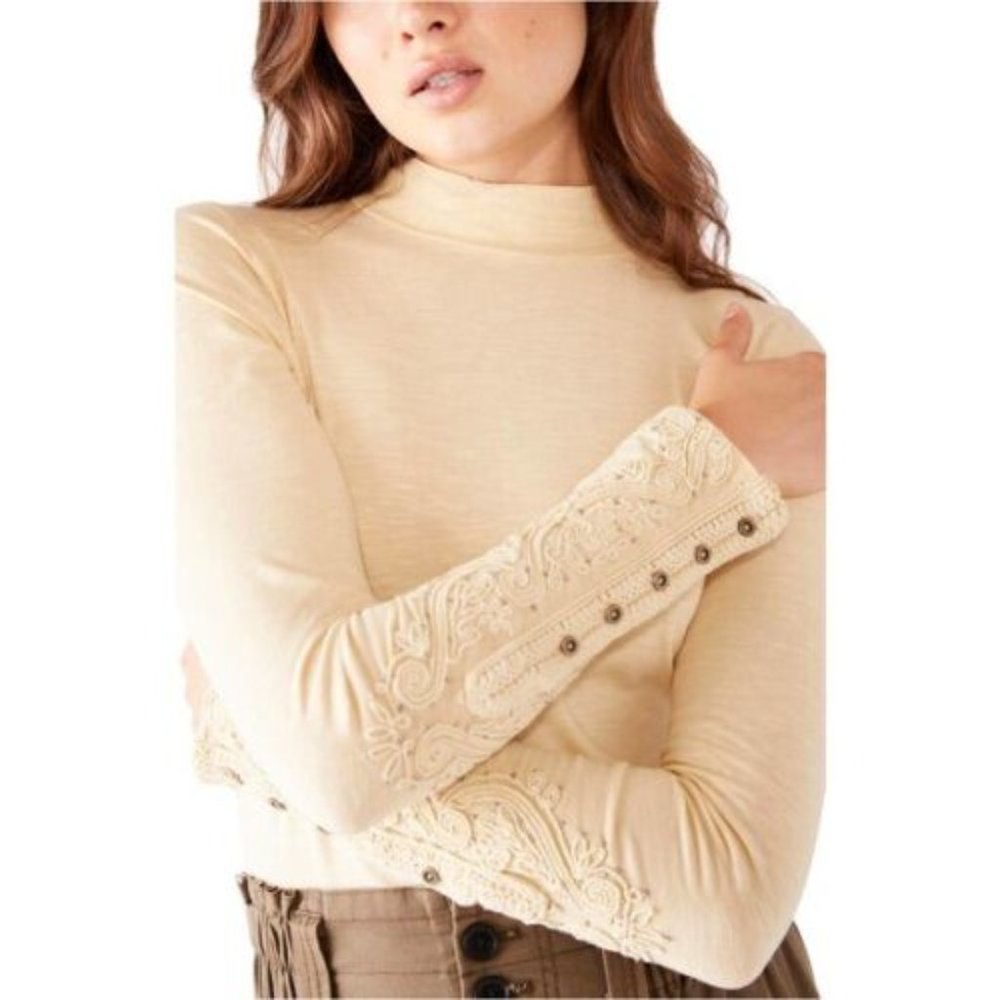 FREE PEOPLE Top S HOOKED ON YOU CUFF Button Crochet Beads Keyhole Wheat NWT